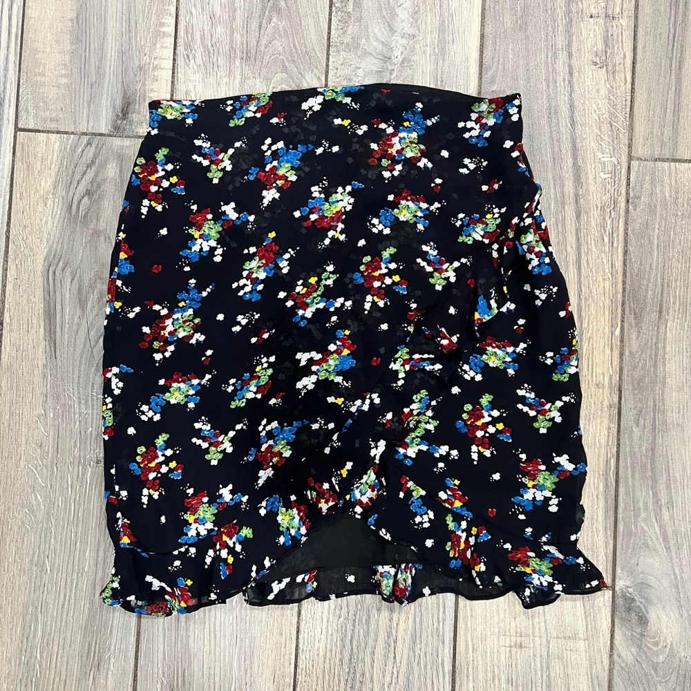 Ralph Lauren Black Mini Skirt with Multicolor Floral Print Black Label 6 EUC